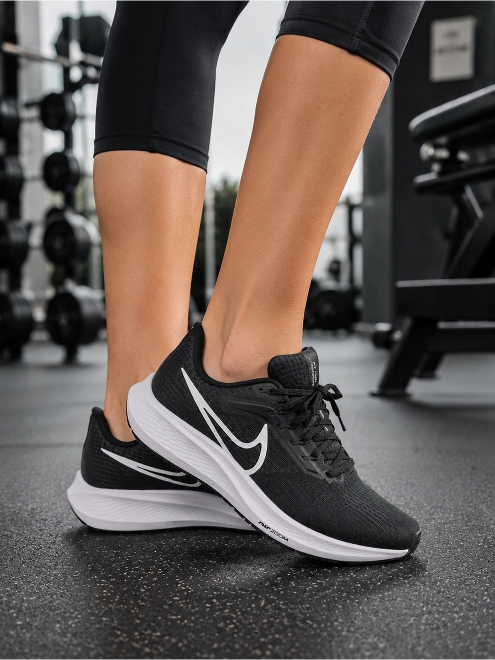 Nike Air Zoom Pegasus 39 Black White Running Shoes Women’s 9.5